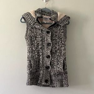 Ci Sono Black White Cable Knit Sherpa Lined Hooded Sweater Vest sz Small
